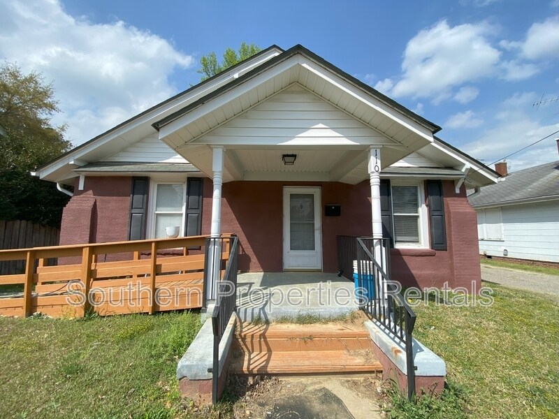 110 Park Ave in Sanford, NC - Building Photo