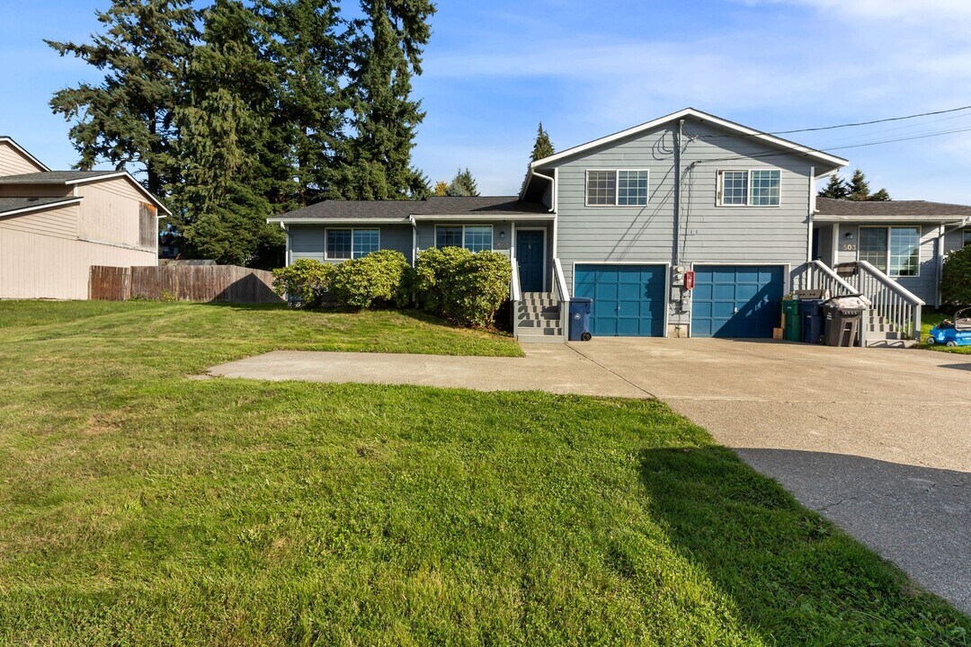 7503 67th Ave NE in Marysville, WA - Building Photo