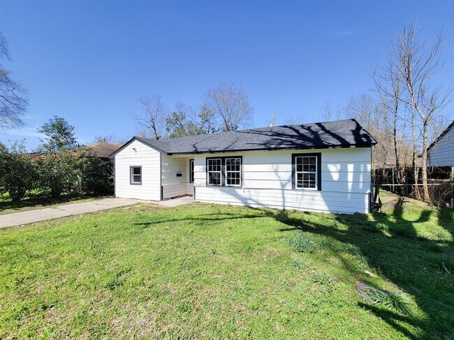 3417 Bacon St in Houston, TX - Building Photo - Building Photo