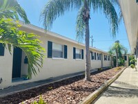 Hudson Commons in St. Petersburg, FL - Foto de edificio - Building Photo