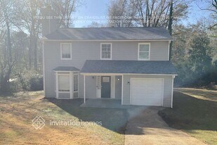 651 Fairforest Ct in Stone Mountain, GA - Building Photo