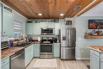 2115 9th Ave W in Bradenton, FL - Building Photo - Building Photo