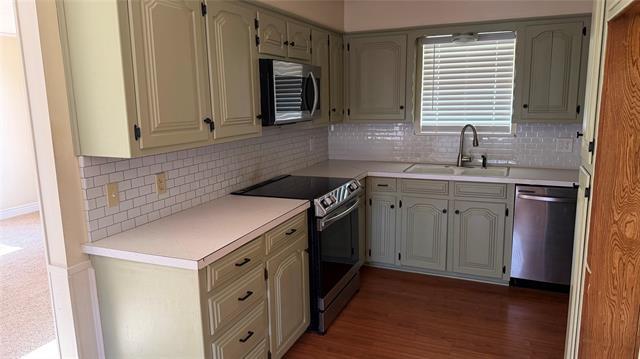 property at 3048 State Hwy 171