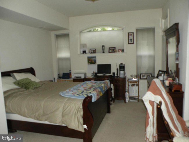 202 Spencer Terrace SE in Leesburg, VA - Foto de edificio - Building Photo