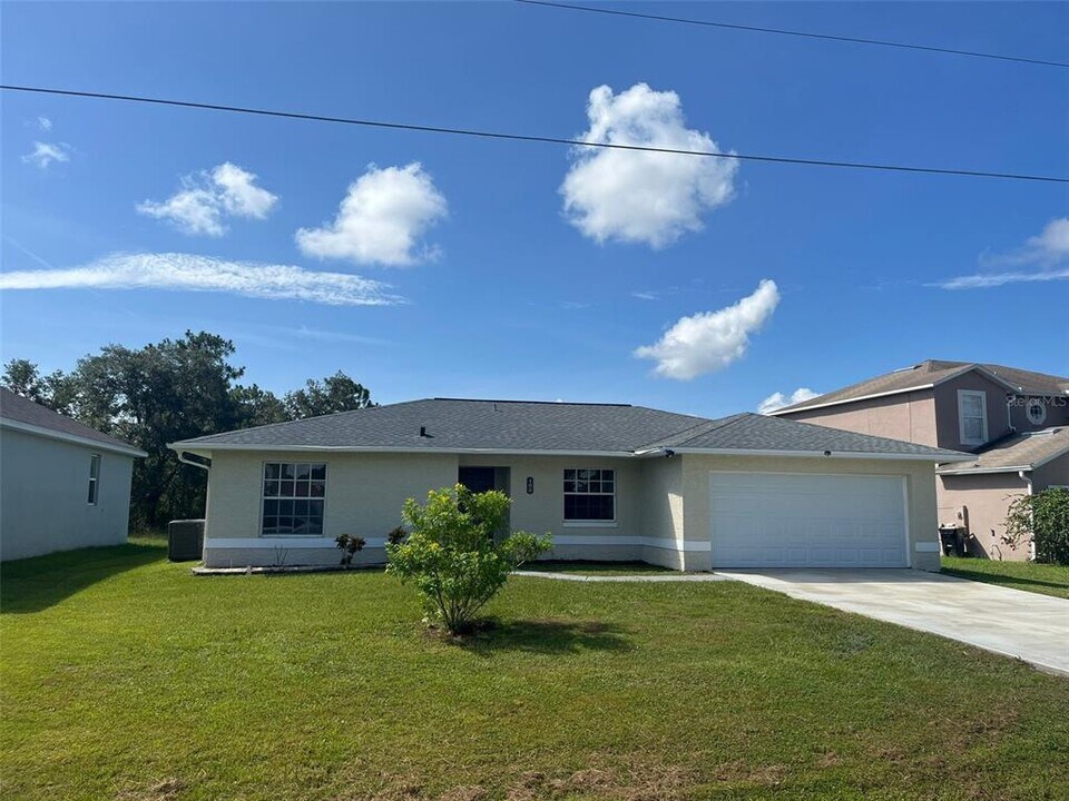 408 Mallard Way in Kissimmee, FL - Building Photo
