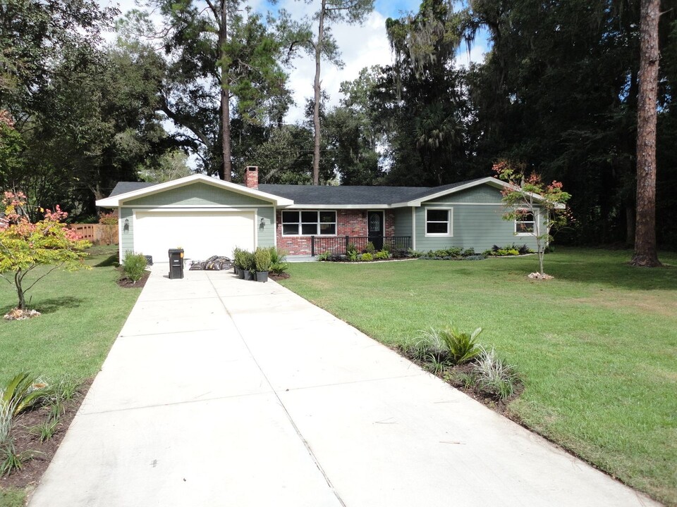 1714 SW 43rd Ave in Gainesville, FL - Building Photo