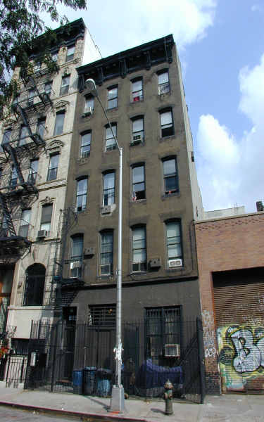 615 E 6th St in New York, NY - Building Photo - Building Photo