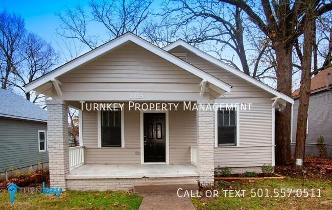 property at 1415 S Cedar St