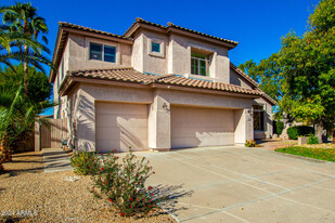 16614 N 51st St in Scottsdale, AZ - Foto de edificio - Building Photo