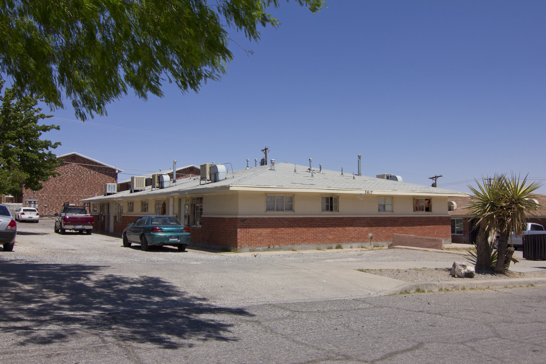 2617 Lincoln Ave in El Paso, TX - Foto de edificio