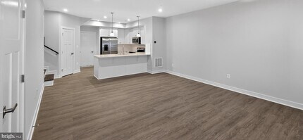 2542 -A Verona Pl in Ellicott City, MD - Foto de edificio - Building Photo