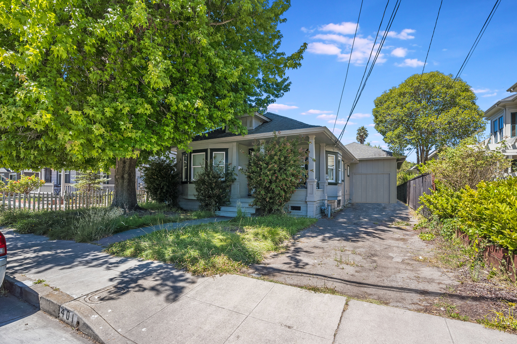 401 Pennsylvania Ave in Santa Cruz, CA - Building Photo