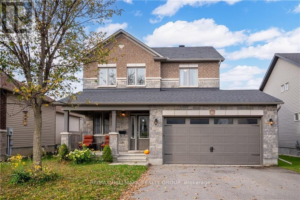 661 Bruxelles St in Embrun, ON - Building Photo
