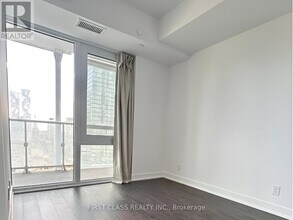 88 Queen St E in Toronto, ON - Building Photo - Building Photo