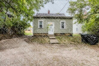 1309 W Jackson St in Muncie, IN - Building Photo - Building Photo