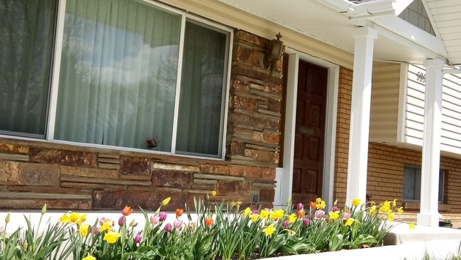 595 Center St in Orem, UT - Building Photo - Building Photo