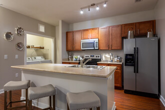 River Oaks in Woodbridge, VA - Building Photo - Interior Photo