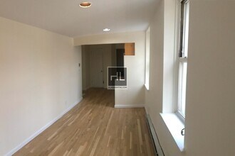 WEST BROADWAY in New York, NY - Building Photo - Building Photo