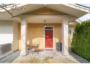 22057-22049 49 Ave in Langley, BC - Building Photo - Building Photo