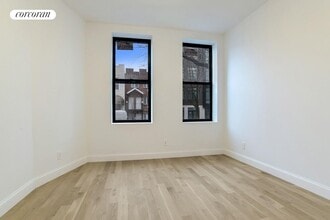 176 Schaefer St in Brooklyn, NY - Building Photo - Building Photo