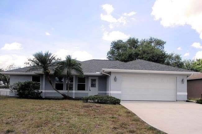 property at 1896 SW Cameo Blvd