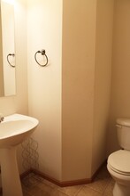 1125 Amelia Dr in Cedar Falls, IA - Building Photo - Building Photo