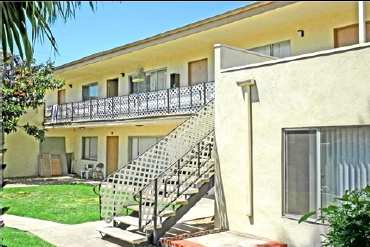 1808 W Sumac Ln in Anaheim, CA - Building Photo