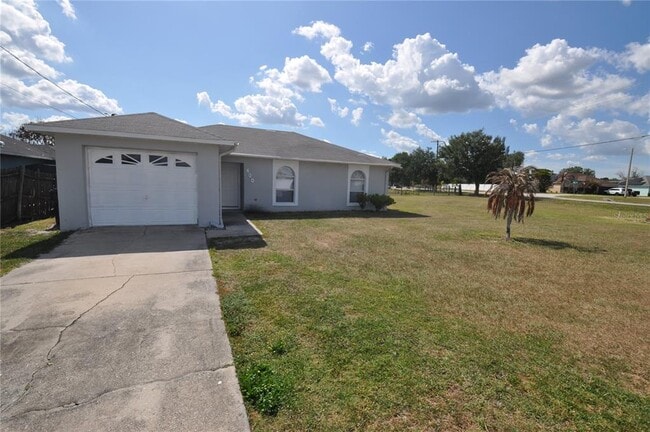 400 Red Hawk Loop in Winter Haven, FL - Building Photo - Building Photo