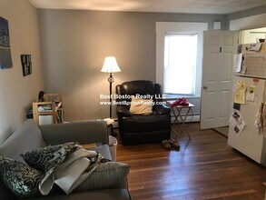 639 Somerville Ave, Unit 1 in Somerville, MA - Foto de edificio - Building Photo