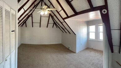 2022 Plainview Ave, Unit 2nd floor in Pittsburgh, PA - Building Photo - Building Photo