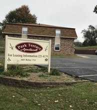 Park Terrace Apartments in Hannibal, MO - Building Photo - Building Photo