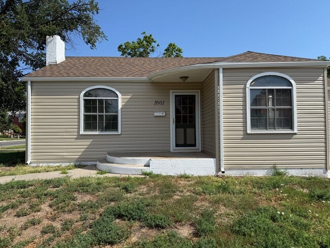 property at 1601 5th Ave