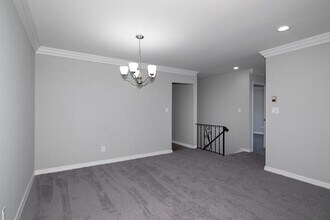 30 Westgate Dr in Bohemia, NY - Building Photo - Building Photo