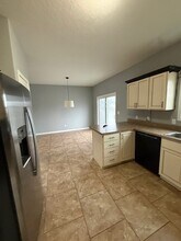 404 Dalhlia Dr in Chatham, IL - Building Photo - Building Photo