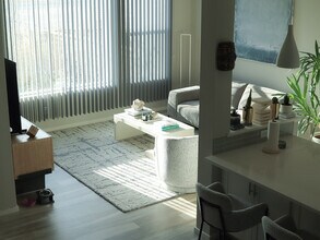 402 Skyraider Way, Unit 2 in Fort Collins, CO - Foto de edificio - Building Photo