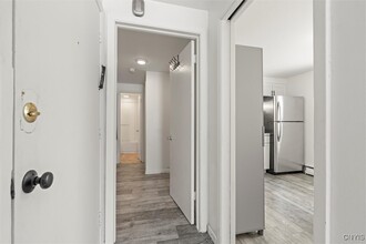 202 Ostrom Ave in Syracuse, NY - Building Photo - Building Photo