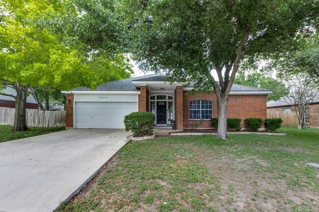 6614 Bramber Ln in Austin, TX - Building Photo - Building Photo