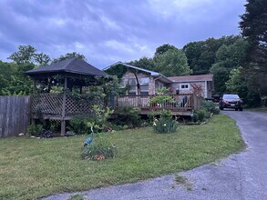 218 Chesterfield Ln in Clinton, TN - Building Photo - Building Photo