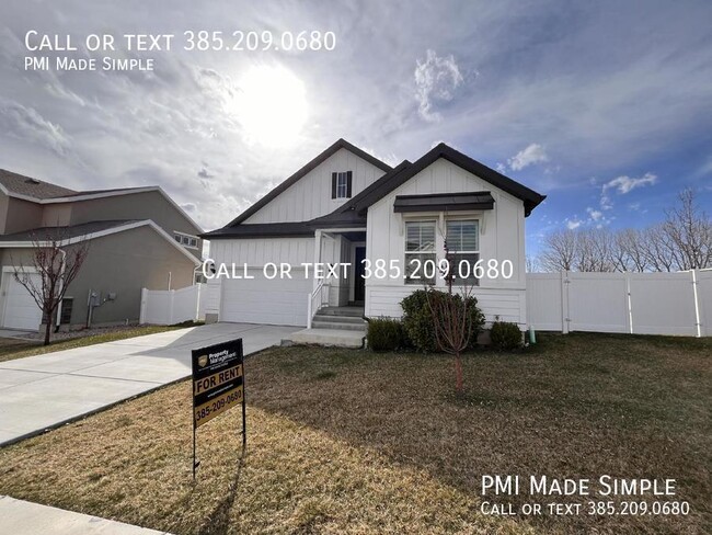 property at 3193 N Meadow View Dr