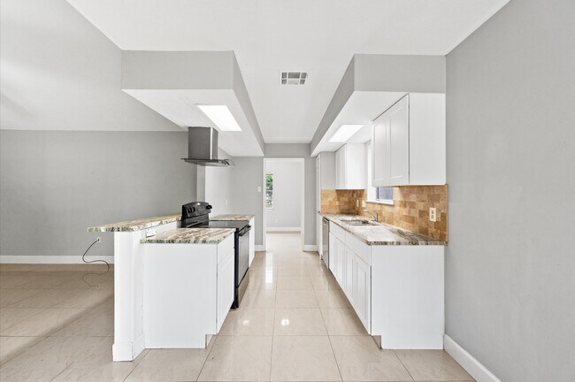 property at 11623 Carvel Ln