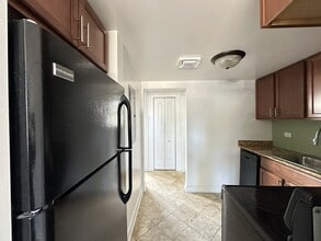 7632.5 N Milwaukee Ave in Niles, IL - Building Photo - Building Photo