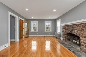 81 Tooker Ave in Springfield, NJ - Building Photo - Building Photo