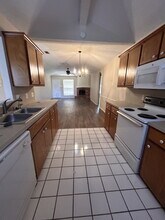 6107 14th St in Lubbock, TX - Building Photo - Building Photo