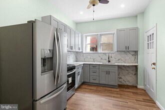 2725 E Indiana Ave in Philadelphia, PA - Building Photo - Building Photo