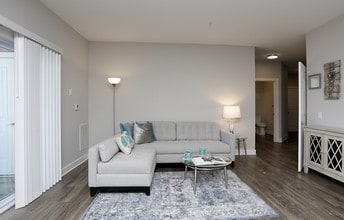 The Beacon at Gateway Apartments in Scarborough, ME - Building Photo - Interior Photo