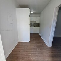 1362 SW 2nd St in Miami, FL - Building Photo