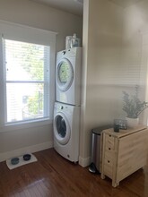 2409 I St, Unit C in Sacramento, CA - Building Photo - Building Photo