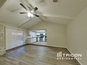 2312 Vineyard Dr in Arlington, TX - Building Photo - Building Photo
