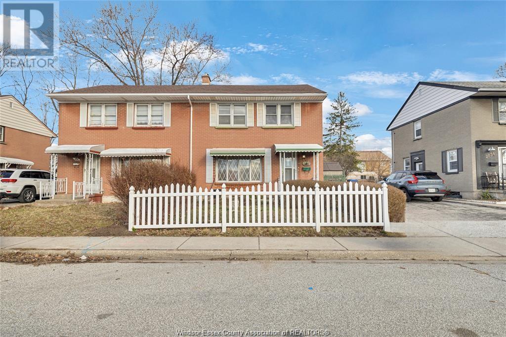 2148 Tecumseh Rd W in Windsor, ON - Building Photo