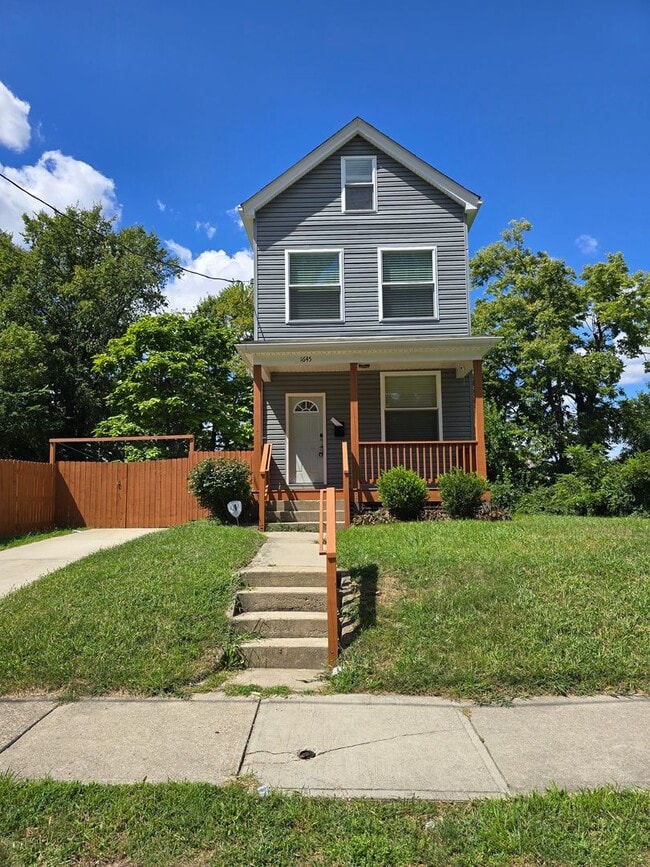 1645 Iliff Ave in Cincinnati, OH - Building Photo - Building Photo